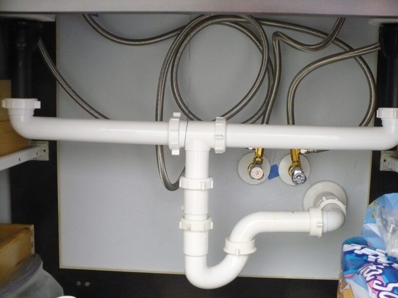 standard spacing for water supply lines kitchen sink